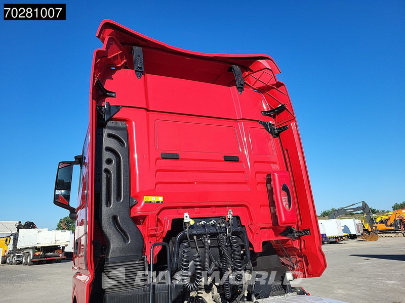 Tractor unit MAN TGX 18.430 4X2 GM Mega Retarder 2x Tanks Standklima: picture 9