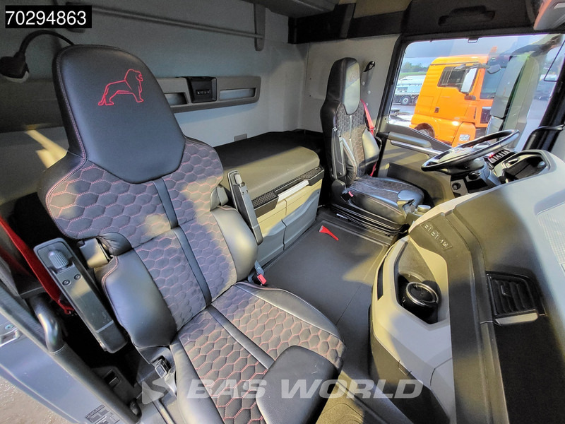 Tractor unit MAN TGX 18.510 TGX 4X2 Individual Lion S! Full-Air Retarder Standairco 2xTanks Leather PTO ACC Navi LED Euro 6: picture 6 Tractor unit MAN TGX 18.510 TGX 4X2 Individual Lion S! Full-Air Retarder Standairco 2xTanks Leather PTO ACC Navi LED Euro 6: picture 6