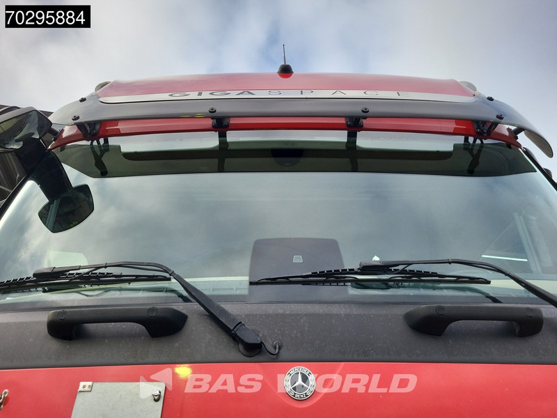 Tractor unit Mercedes-Benz Actros 1858 4X2 GigaSpace Retarder 2xTanks Leather Standairco PPC Navi ACC Euro 6: picture 7 Tractor unit Mercedes-Benz Actros 1858 4X2 GigaSpace Retarder 2xTanks Leather Standairco PPC Navi ACC Euro 6: picture 7