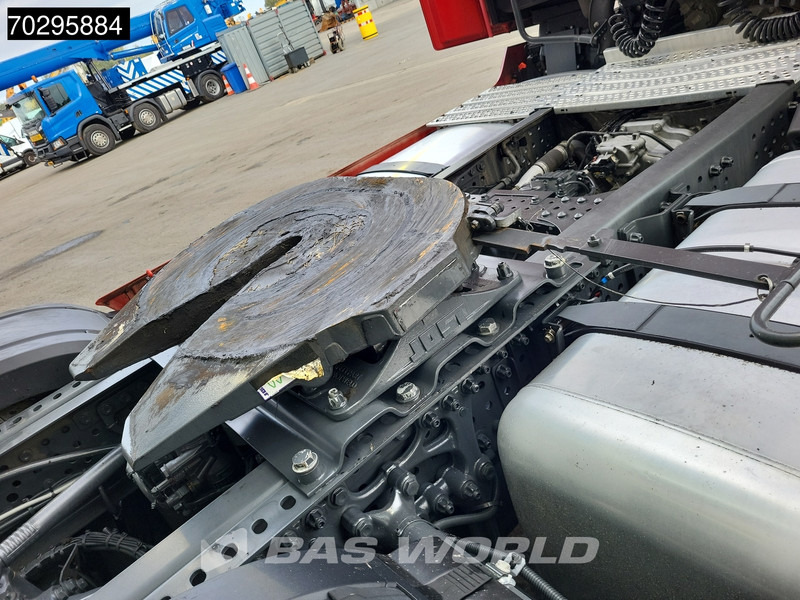 Tractor unit Mercedes-Benz Actros 1858 4X2 GigaSpace Retarder 2xTanks Leather Standairco PPC Navi ACC Euro 6: picture 16 Tractor unit Mercedes-Benz Actros 1858 4X2 GigaSpace Retarder 2xTanks Leather Standairco PPC Navi ACC Euro 6: picture 16