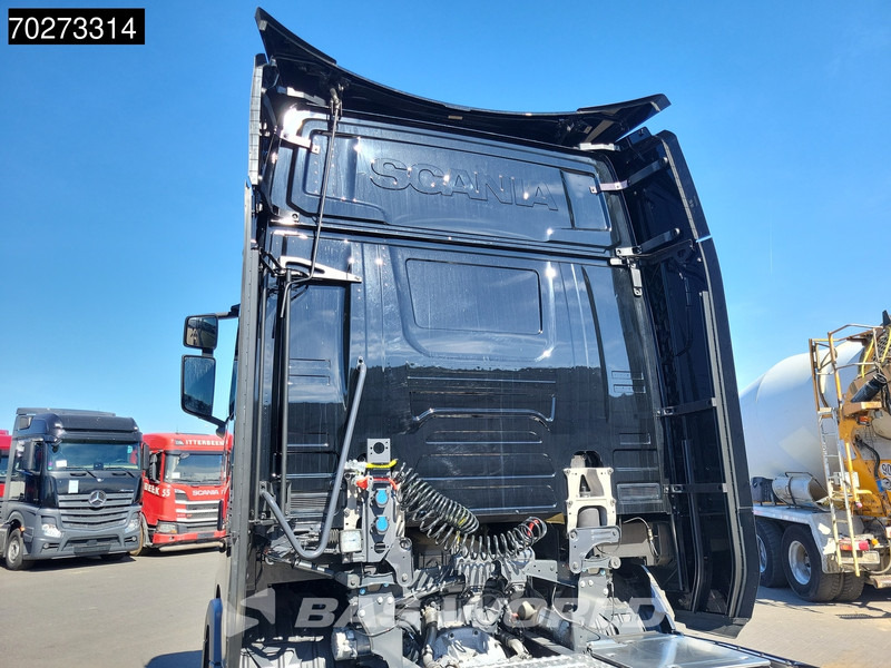 New Tractor unit Scania S460 4X2 Retarder 2xTanks LED Standklima ACC Euro 6: picture 12