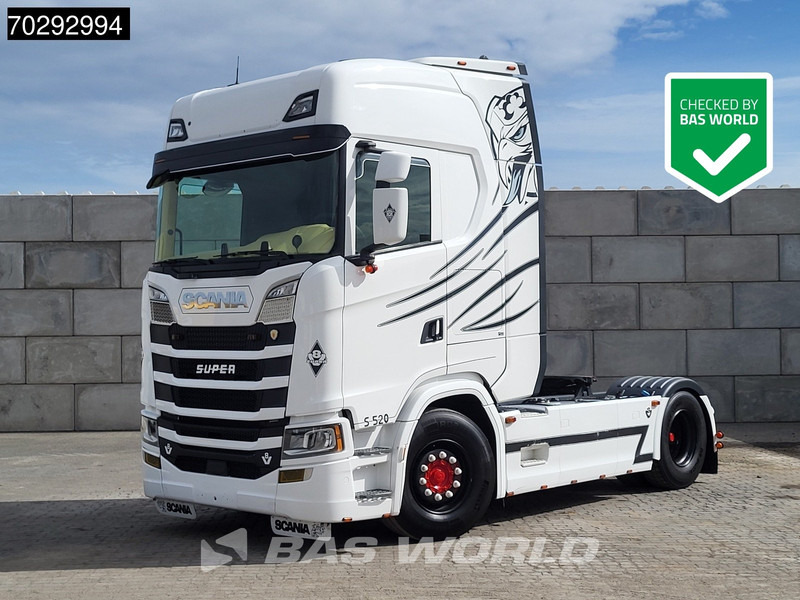 Scania S520 S 4X2 Retarder Full-Air 2x Tanks Leder Standklima Navi ACC LED Euro 6 - Tractor unit: picture 1 Scania S520 S 4X2 Retarder Full-Air 2x Tanks Leder Standklima Navi ACC LED Euro 6 - Tractor unit: picture 1