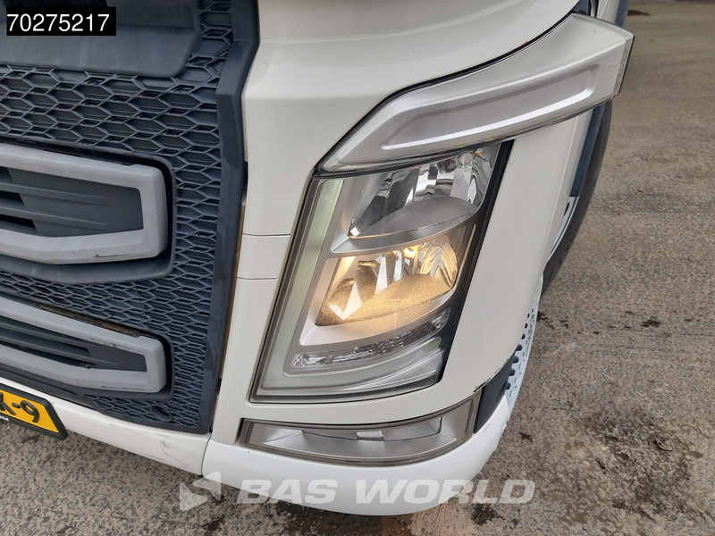 Tractor unit Volvo FH 460 FH 4X2 XL I-park cool 2X Tanks: picture 17
