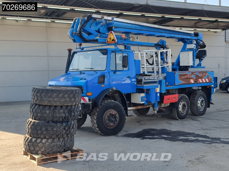 Crane truck Unimog U2450L 6X6 Unimog Engin EGI TP 226 hubarbeitsbühne Manual Euro 2: picture 7 Crane truck Unimog U2450L 6X6 Unimog Engin EGI TP 226 hubarbeitsbühne Manual Euro 2: picture 7