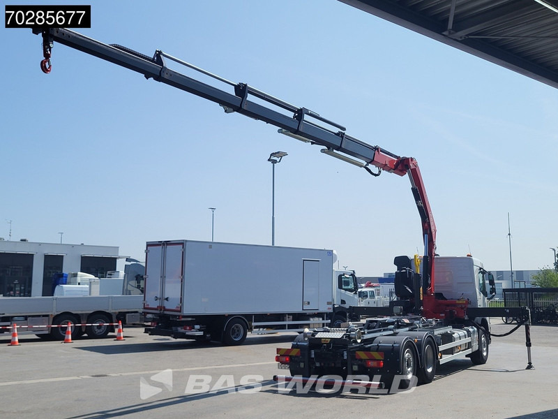 New Hook lift truck, Crane truck Volvo FM 460 6X2 NEW! FASSI F235A.0.25 Kran + HYVA 20-57-S Lift+steering axle Euro 6: picture 8 New Hook lift truck, Crane truck Volvo FM 460 6X2 NEW! FASSI F235A.0.25 Kran + HYVA 20-57-S Lift+steering axle Euro 6: picture 8
