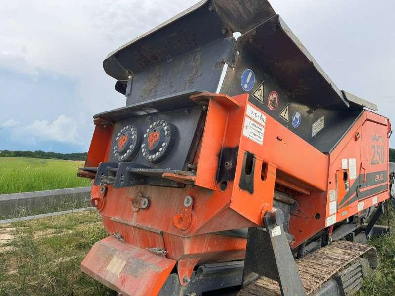 ARJES IMPAKTOR 250 EVO + crible embarqué - Attachment: picture 3 ARJES IMPAKTOR 250 EVO + crible embarqué - Attachment: picture 3