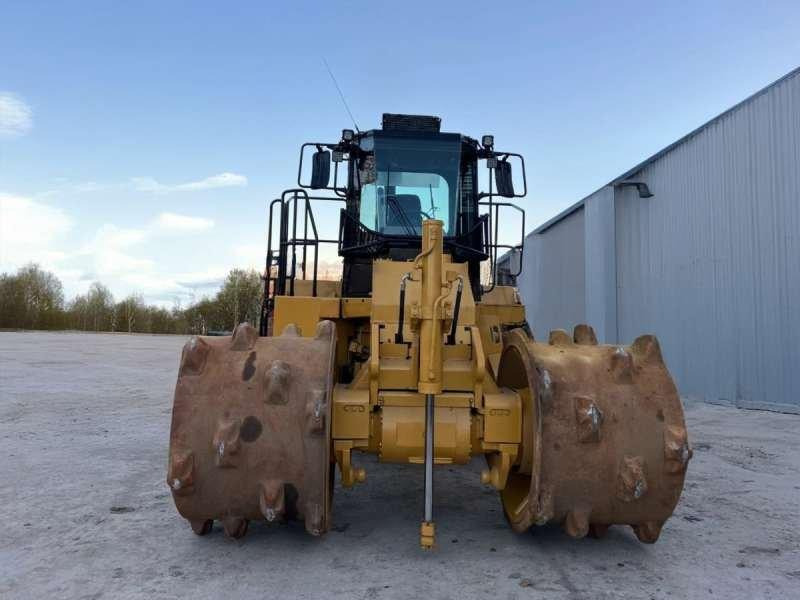 Caterpillar 816F2 - Compactor: picture 3 Caterpillar 816F2 - Compactor: picture 3
