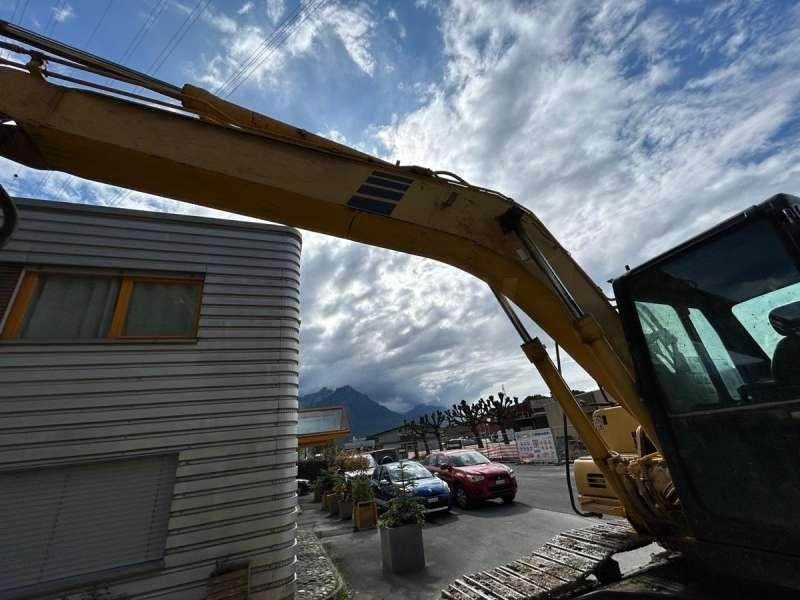 Crawler excavator Komatsu PC180LC-6K MACHINE SUISSE: picture 19