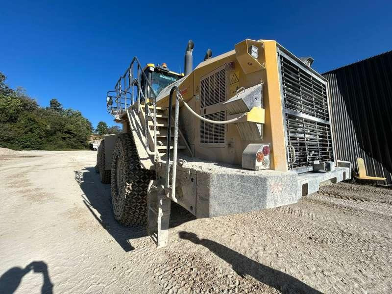 Komatsu WA600-8E0 - Wheel loader: picture 5 Komatsu WA600-8E0 - Wheel loader: picture 5