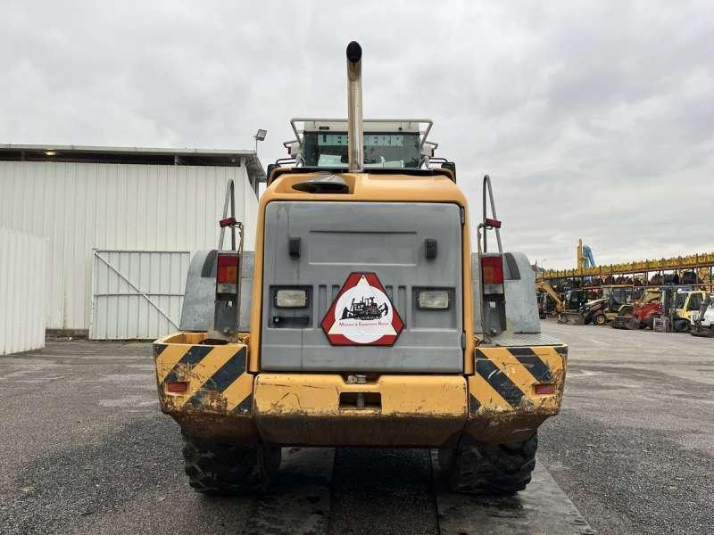 Wheel loader Liebherr L554: picture 10