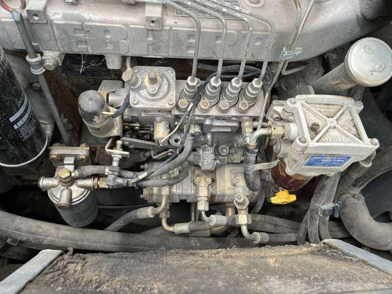 Wheel loader Liebherr L554: picture 39