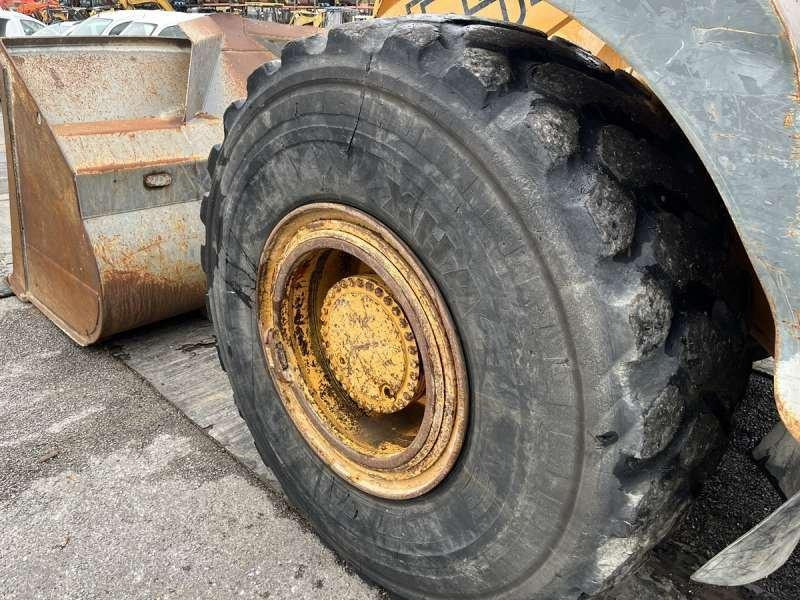 Wheel loader Liebherr L554: picture 22