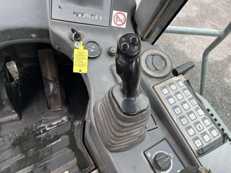 Wheel loader Liebherr L554: picture 49