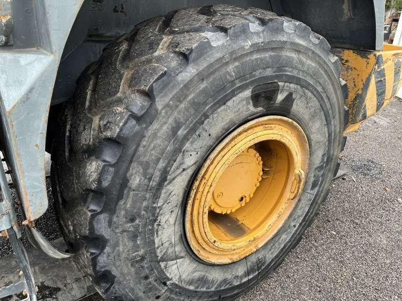 Wheel loader Liebherr L554: picture 21