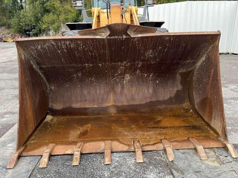 Wheel loader Liebherr L554: picture 11