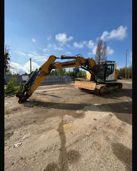 Liebherr Pelle sur Chenilles R926 COMPACT - Crawler excavator: picture 2 Liebherr Pelle sur Chenilles R926 COMPACT - Crawler excavator: picture 2