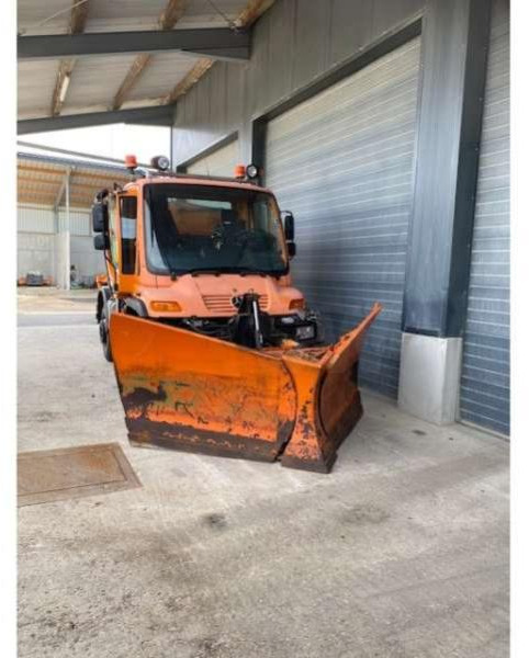 Unimog UNIMOG - Snow removal vehicle: picture 2 Unimog UNIMOG - Snow removal vehicle: picture 2