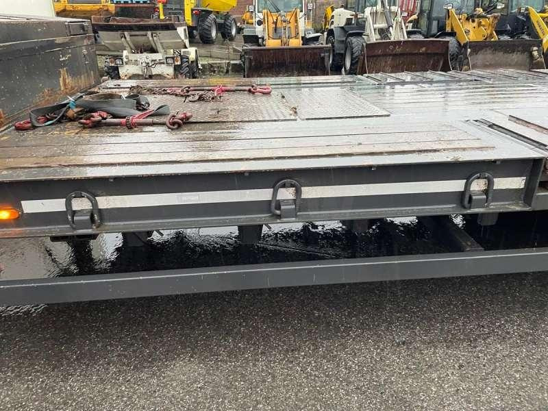 Low loader semi-trailer Verem 3 ESSIEUX: picture 10 Low loader semi-trailer Verem 3 ESSIEUX: picture 10