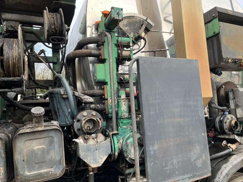 Asphalt machine Volvo 440 BOUILLE SECMAIR: picture 37