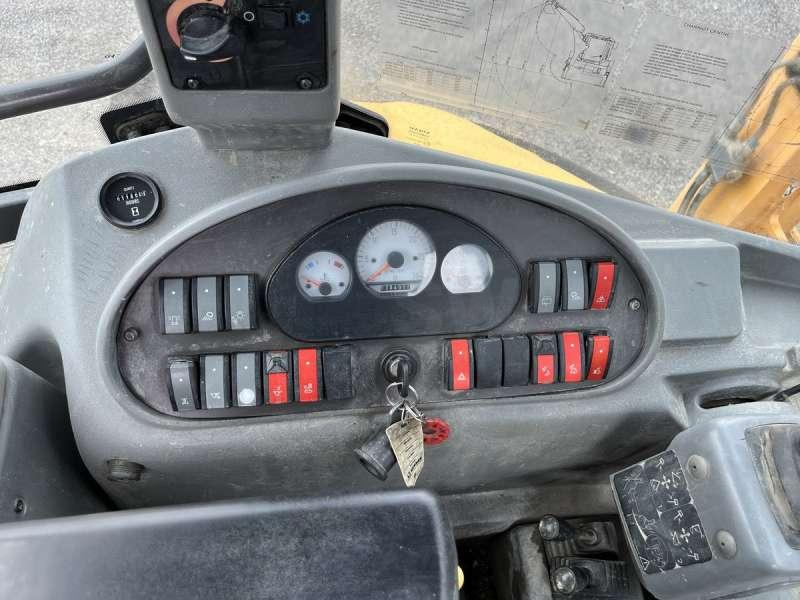 Backhoe loader Volvo Tractopelle BL71+ POWERSHIFT: picture 43 Backhoe loader Volvo Tractopelle BL71+ POWERSHIFT: picture 43