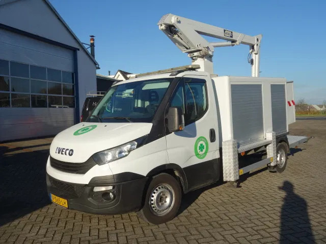 Iveco Daily 35S14 CUSTERS 12 METER SKY WORKER EURO 6 ,AIRCO - Commercial vehicle: picture 3 Iveco Daily 35S14 CUSTERS 12 METER SKY WORKER EURO 6 ,AIRCO - Commercial vehicle: picture 3