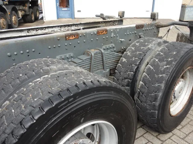 MAN 41-414 manuial pomp 8x4 - Cab chassis truck: picture 4 MAN 41-414 manuial pomp 8x4 - Cab chassis truck: picture 4