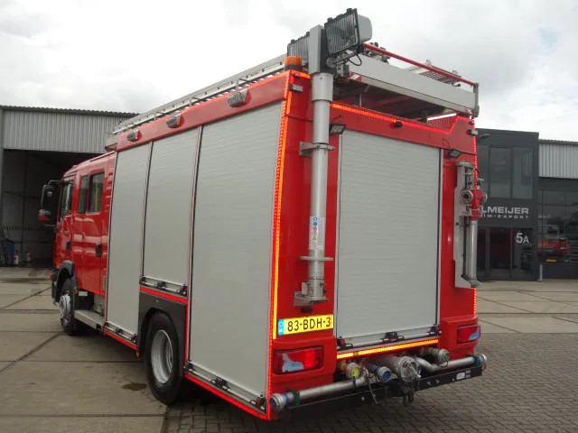 MAN TGM 15.250 FIRE TRUCK,2000 LITER TANK, FOAM TANK, AIRCO - Fire truck: picture 3 MAN TGM 15.250 FIRE TRUCK,2000 LITER TANK, FOAM TANK, AIRCO - Fire truck: picture 3