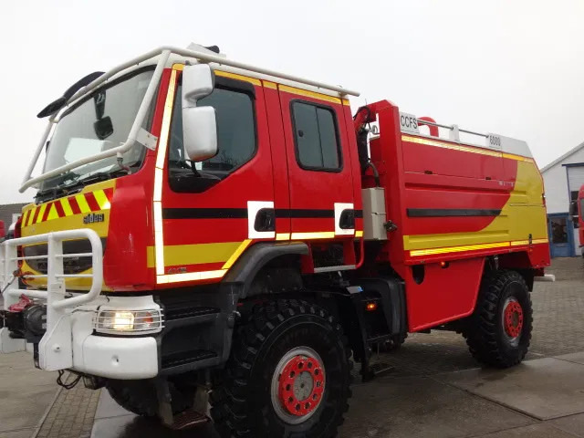 Renault Kerax 410dci euro5,6000 liter water,canon on the roof - Fire truck: picture 2 Renault Kerax 410dci euro5,6000 liter water,canon on the roof - Fire truck: picture 2