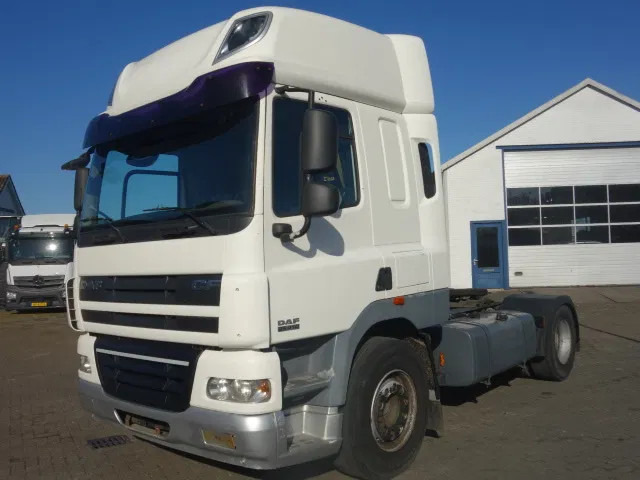 DAF CF 410 - Tractor unit: picture 1 DAF CF 410 - Tractor unit: picture 1