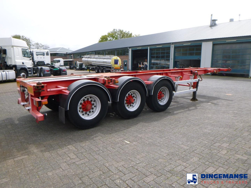 Burg 3-axle container chassis 20-30 ft - Container transporter/ Swap body semi-trailer: picture 4 Burg 3-axle container chassis 20-30 ft - Container transporter/ Swap body semi-trailer: picture 4