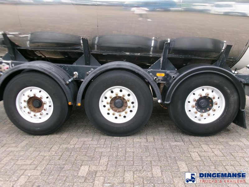 Clayton Food tank inox 30 m3 / 1 comp - Tank semi-trailer: picture 5 Clayton Food tank inox 30 m3 / 1 comp - Tank semi-trailer: picture 5