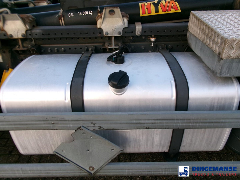 Hook lift truck DAF CF 460 6x2 Euro 6 Hyva container hook 20 t: picture 12