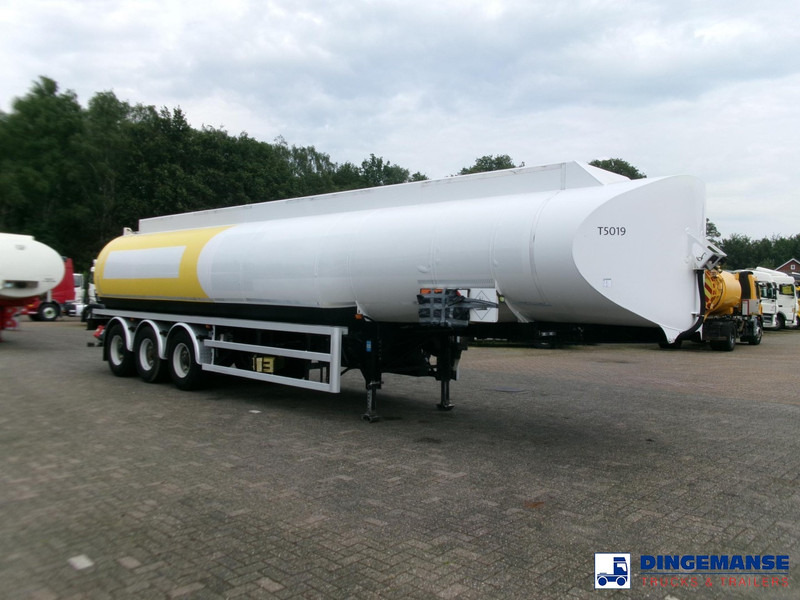 Lakeland Fuel tank alu 43 m3 / 6 comp - Tank semi-trailer: picture 2 Lakeland Fuel tank alu 43 m3 / 6 comp - Tank semi-trailer: picture 2