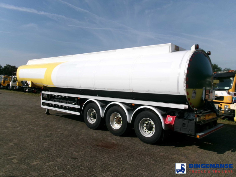 Lakeland Fuel tank alu 43 m3 / 6 comp - Tank semi-trailer: picture 3 Lakeland Fuel tank alu 43 m3 / 6 comp - Tank semi-trailer: picture 3