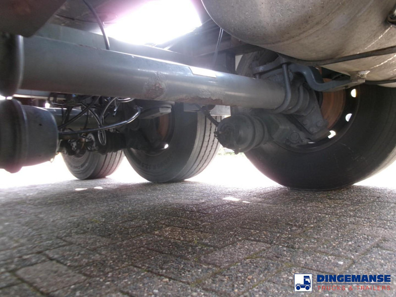 Tank semi-trailer MAISONNEUVE Bitumen tank inox 33.8 m3 / 1 comp + pump: picture 8 Tank semi-trailer MAISONNEUVE Bitumen tank inox 33.8 m3 / 1 comp + pump: picture 8