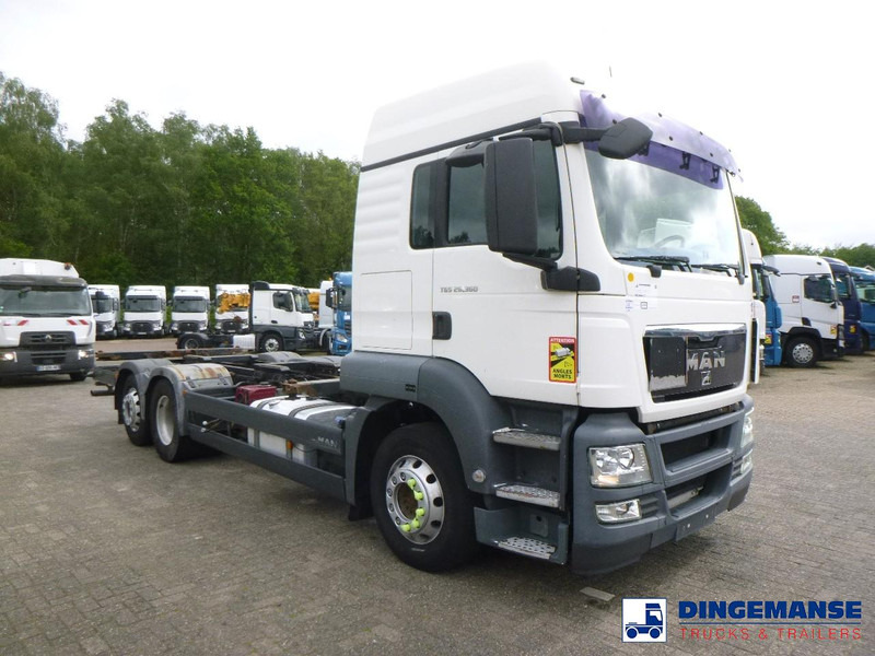 MAN TGS 26.360 Euro 5 6x2 chassis 20 ft + ADR - Cab chassis truck: picture 2 MAN TGS 26.360 Euro 5 6x2 chassis 20 ft + ADR - Cab chassis truck: picture 2
