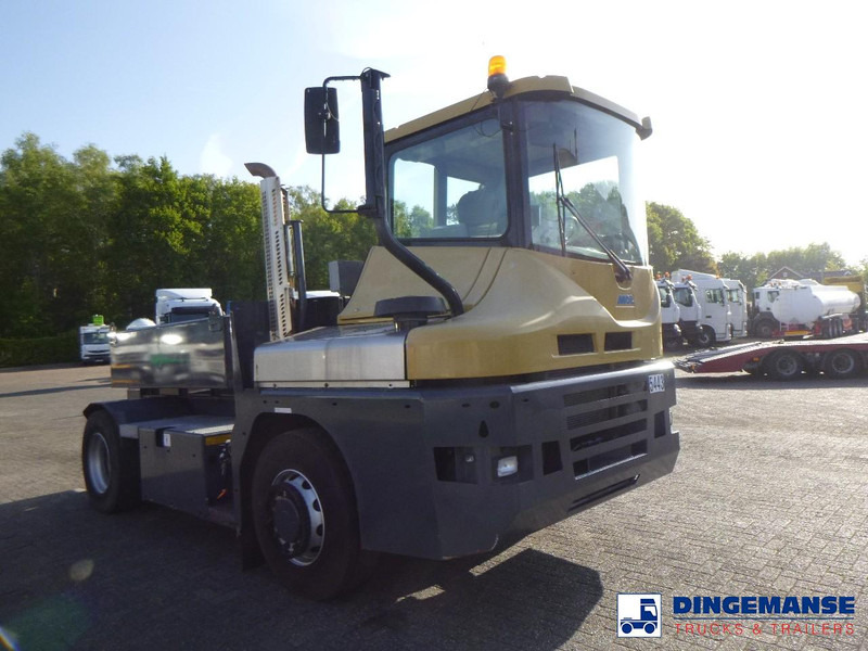 MOL RM 255 4X4 terminal drawbar tractor 150 ton - Terminal tractor: picture 2 MOL RM 255 4X4 terminal drawbar tractor 150 ton - Terminal tractor: picture 2