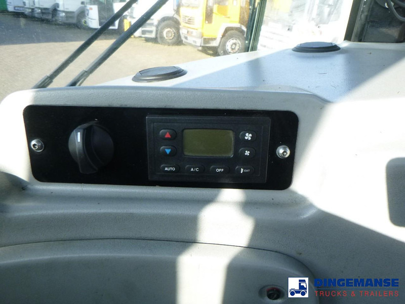 Terminal tractor MOL RM 255 4X4 terminal drawbar tractor 150 ton: picture 11