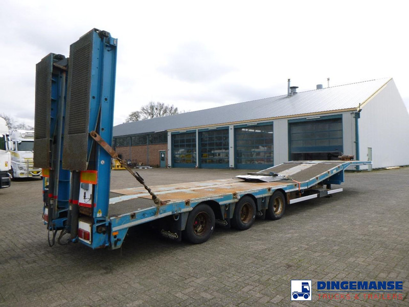 Nooteboom 3-axle lowbed trailer 41T OSDS 41-03 - Low loader semi-trailer: picture 4 Nooteboom 3-axle lowbed trailer 41T OSDS 41-03 - Low loader semi-trailer: picture 4
