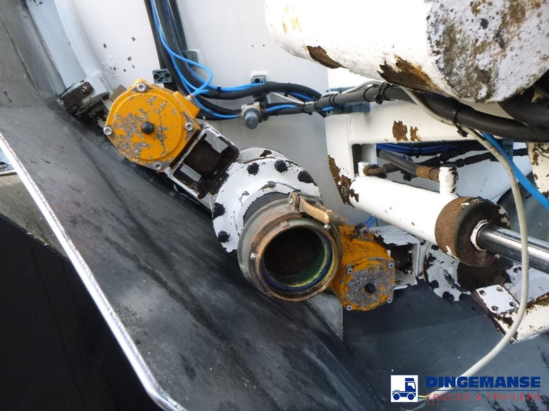 Vacuum truck Scania P124-420 6x2 vacuum tank 10.5 m3: picture 18 Vacuum truck Scania P124-420 6x2 vacuum tank 10.5 m3: picture 18