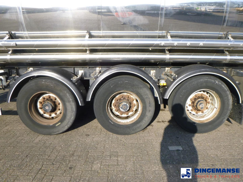 Van Hool Chemical tank inox L4BH 30 m3 / 3 comp - Tank semi-trailer: picture 5 Van Hool Chemical tank inox L4BH 30 m3 / 3 comp - Tank semi-trailer: picture 5