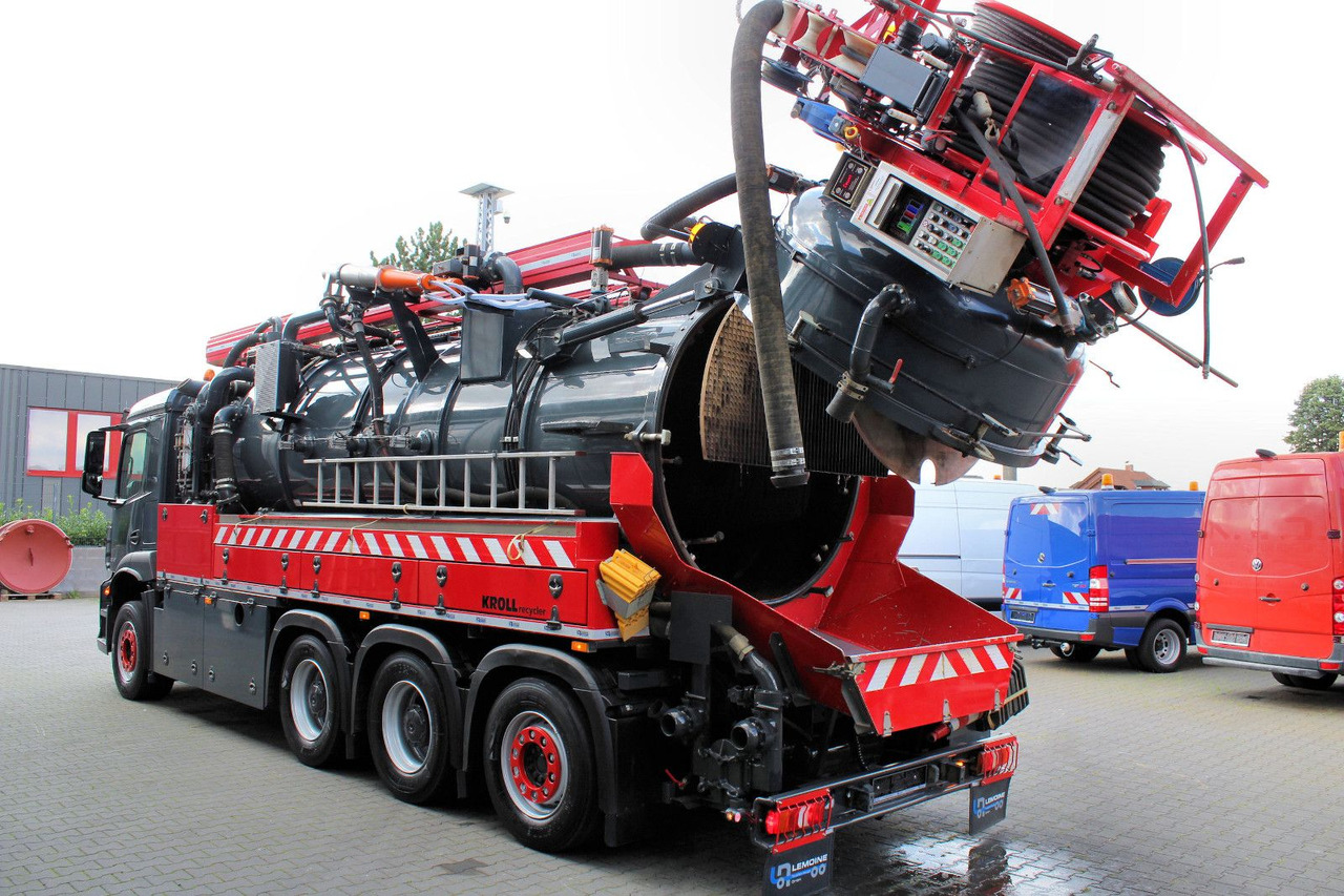 Vacuum truck Mercedes-Benz AROCS 3246 8x4 Kroll 16m³ WRG Winterheizung -15C: picture 6