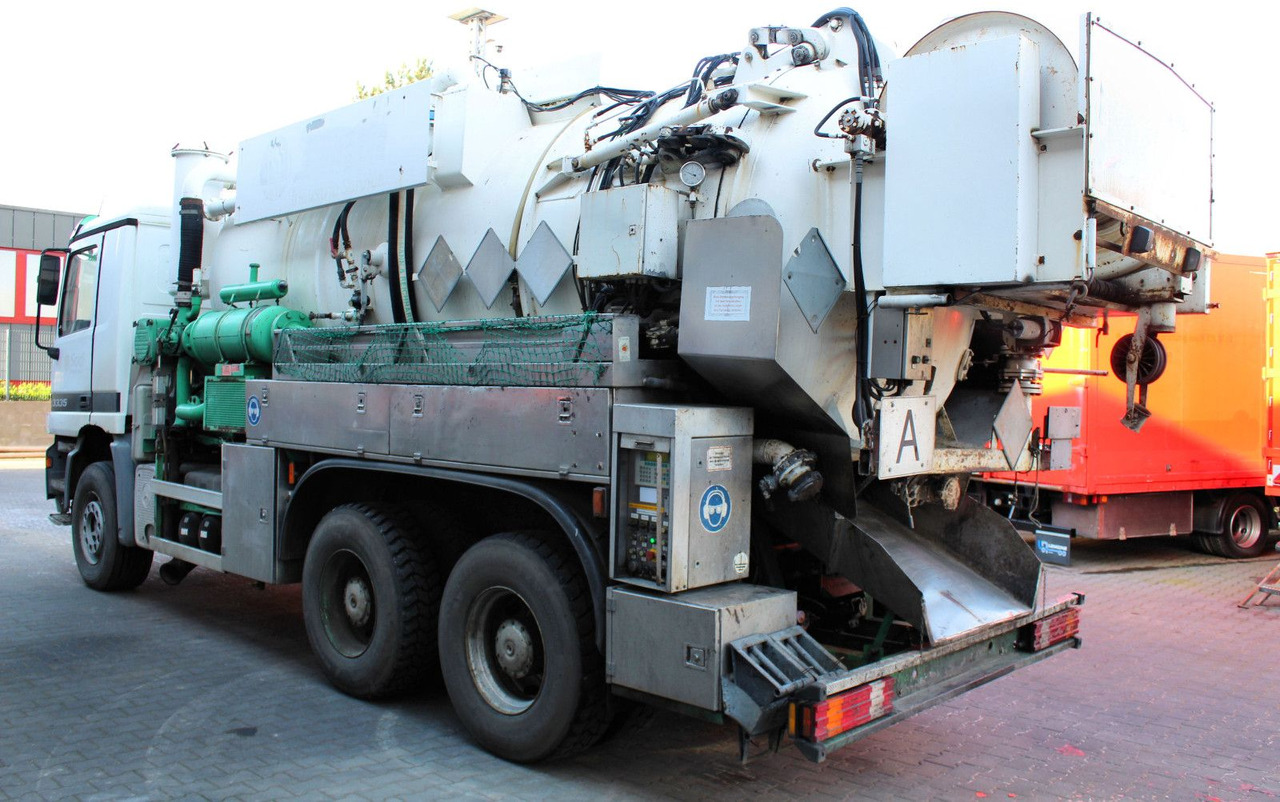 Mercedes-Benz Actros 3335 6x4 Kroll 13m³ HD-Kombi ADR/GGVS V2A - Vacuum truck: picture 5 Mercedes-Benz Actros 3335 6x4 Kroll 13m³ HD-Kombi ADR/GGVS V2A - Vacuum truck: picture 5