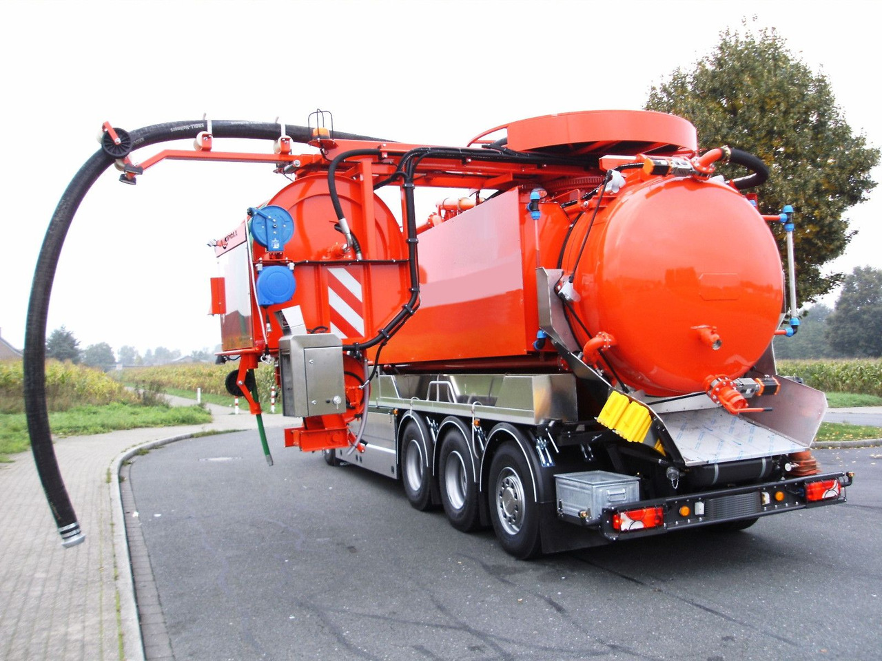 Scania R450 8x4 Kroll 19m³ W-Rückgewinner Kombi-HD +ADR - Vacuum truck: picture 2 Scania R450 8x4 Kroll 19m³ W-Rückgewinner Kombi-HD +ADR - Vacuum truck: picture 2