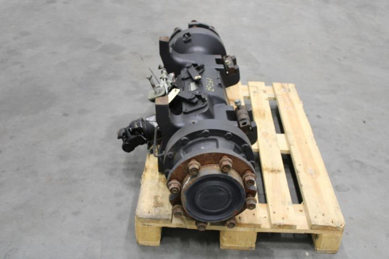 Hyster - Axle and parts for Material handling equipment: picture 4 Hyster - Axle and parts for Material handling equipment: picture 4