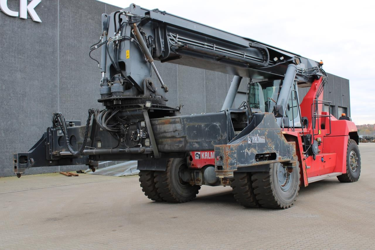 Kalmar DRG450-65S5 - Reach stacker: picture 2 Kalmar DRG450-65S5 - Reach stacker: picture 2
