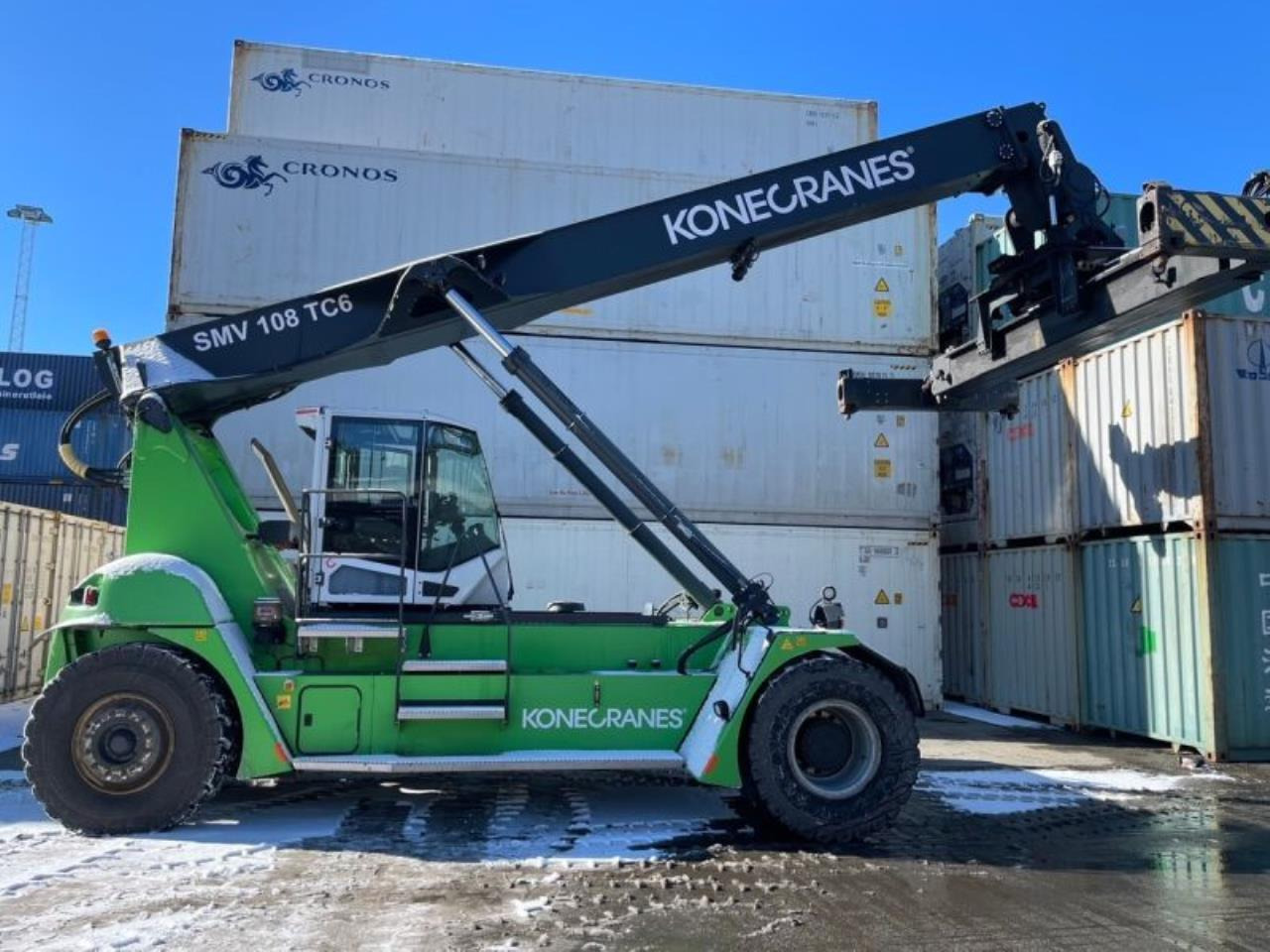 SMV 108 TC6 - Reach stacker: picture 4 SMV 108 TC6 - Reach stacker: picture 4