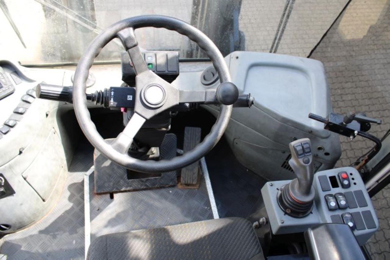 SMV SL16-900B - Diesel forklift: picture 4 SMV SL16-900B - Diesel forklift: picture 4