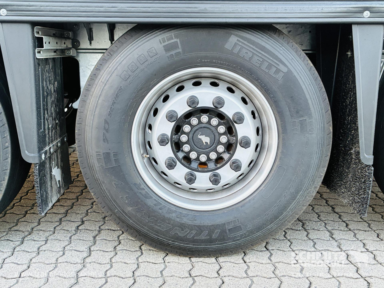 SCHMITZ Auflieger Frischdienst Standard Roller shutter - Refrigerator semi-trailer: picture 3 SCHMITZ Auflieger Frischdienst Standard Roller shutter - Refrigerator semi-trailer: picture 3