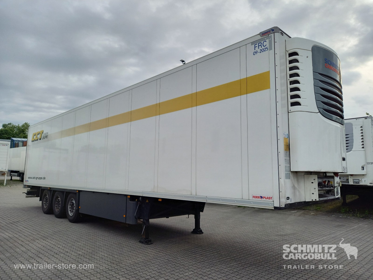 SCHMITZ Auflieger Tiefkühler Standard Double deck - Isothermal semi-trailer: picture 1 SCHMITZ Auflieger Tiefkühler Standard Double deck - Isothermal semi-trailer: picture 1